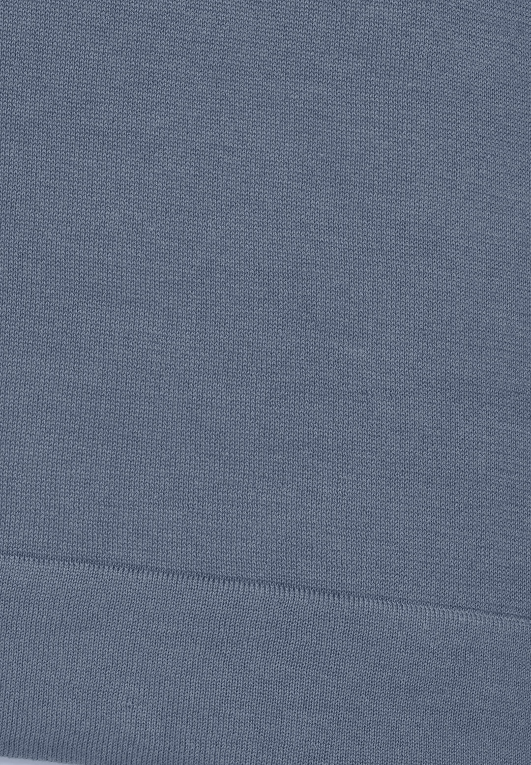 Knitted long-sleeve shirt misty blue slim fit round neck